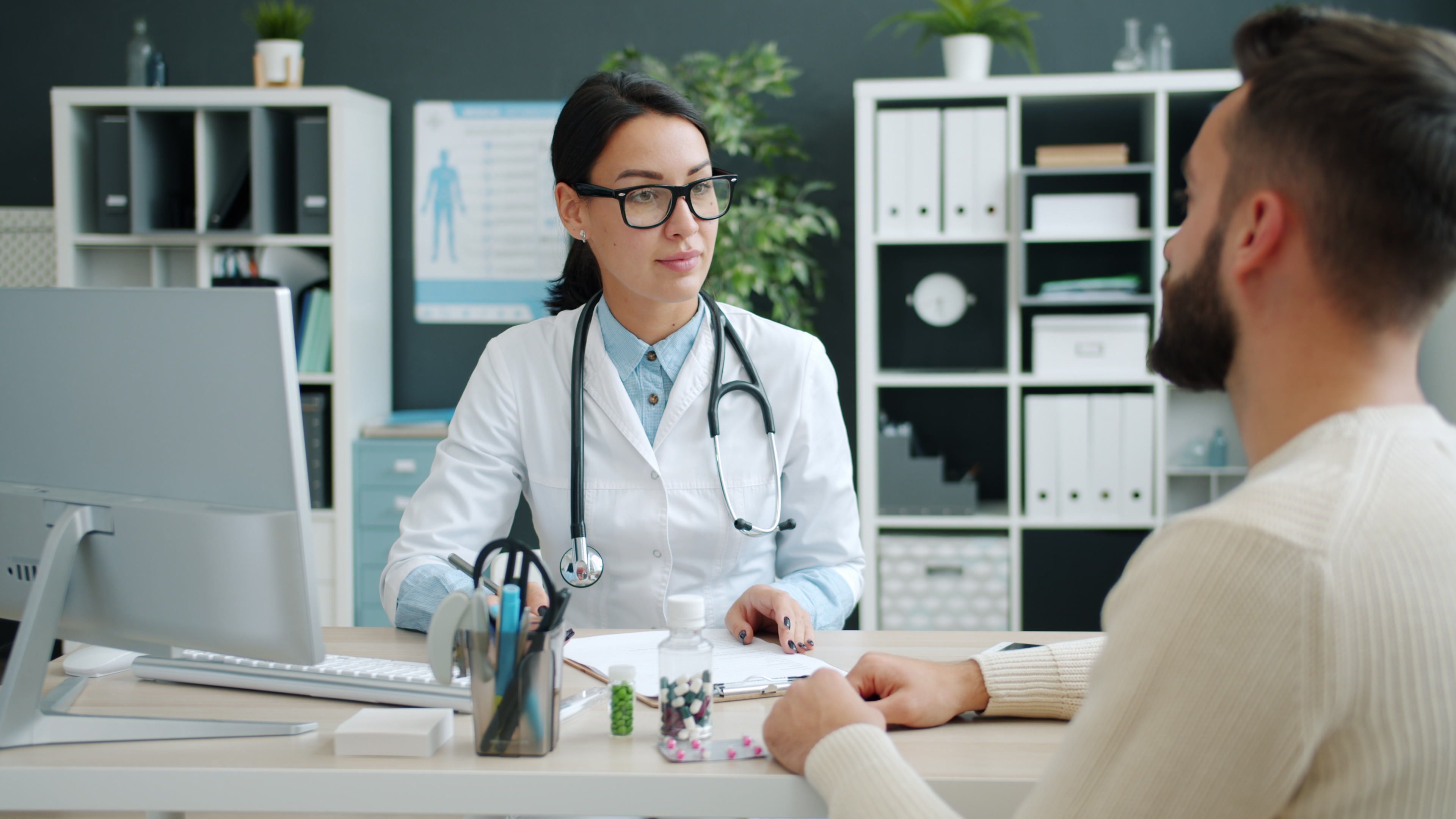 Therapeutic communication between a nurse and patient