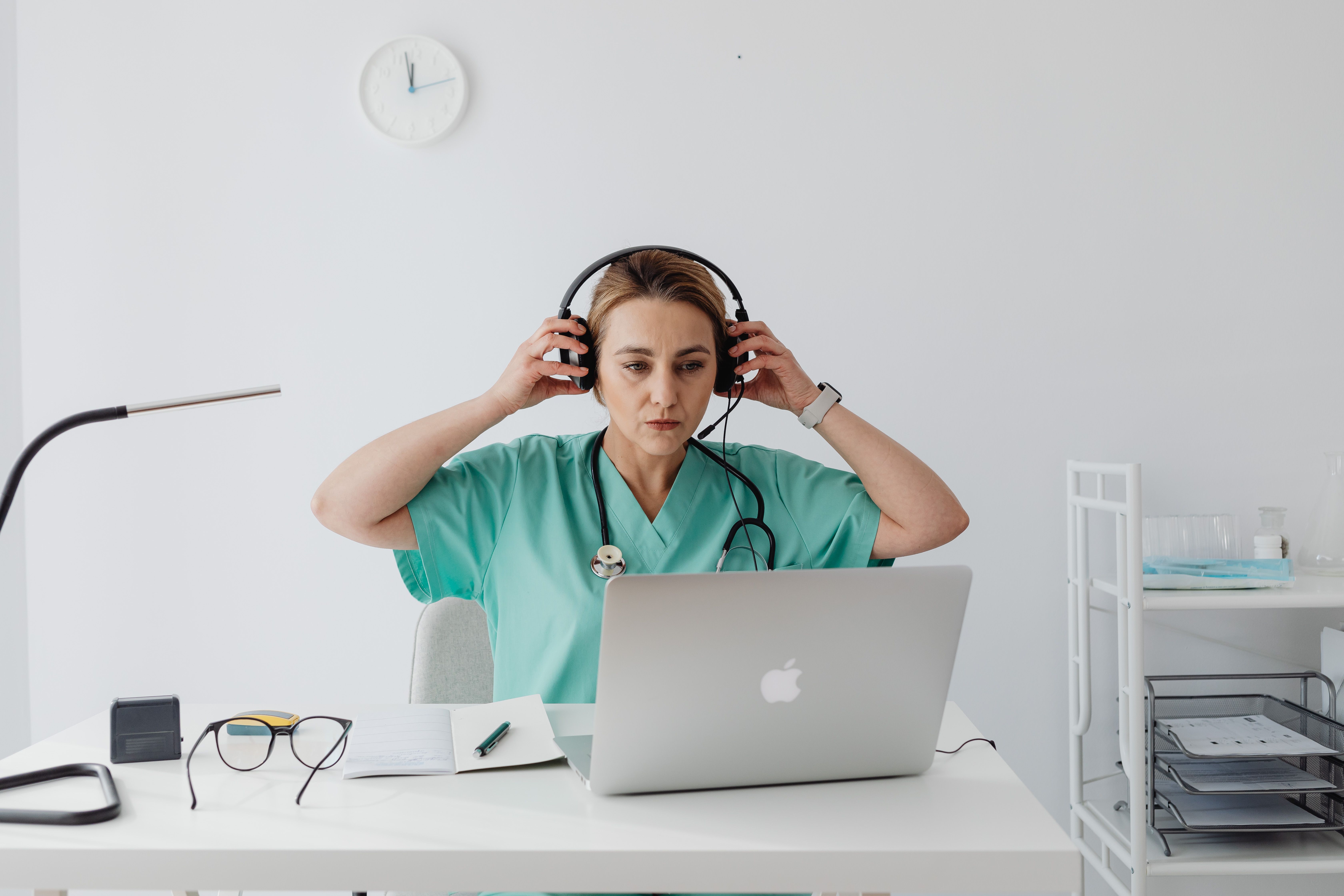 Hospital AI scribe implementation